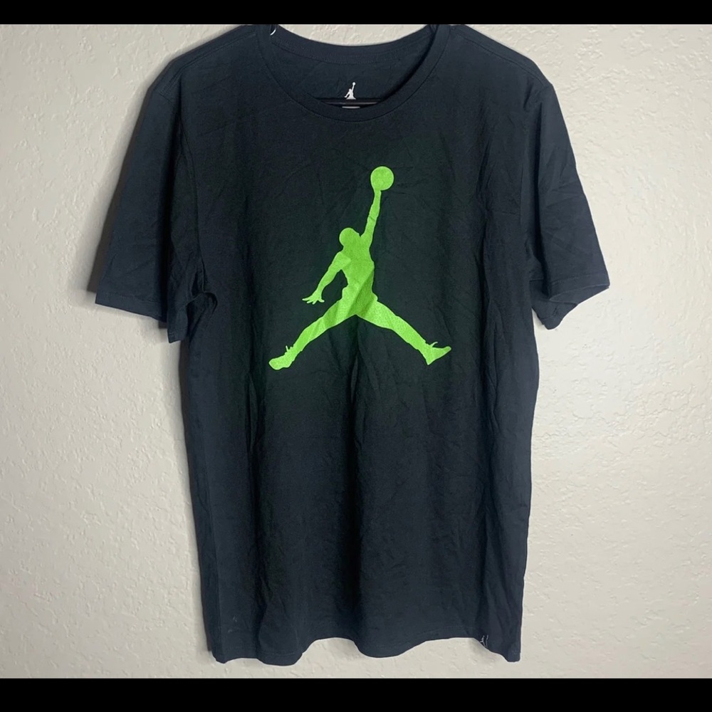 Jordan T-Shirt Black And Green With Jump